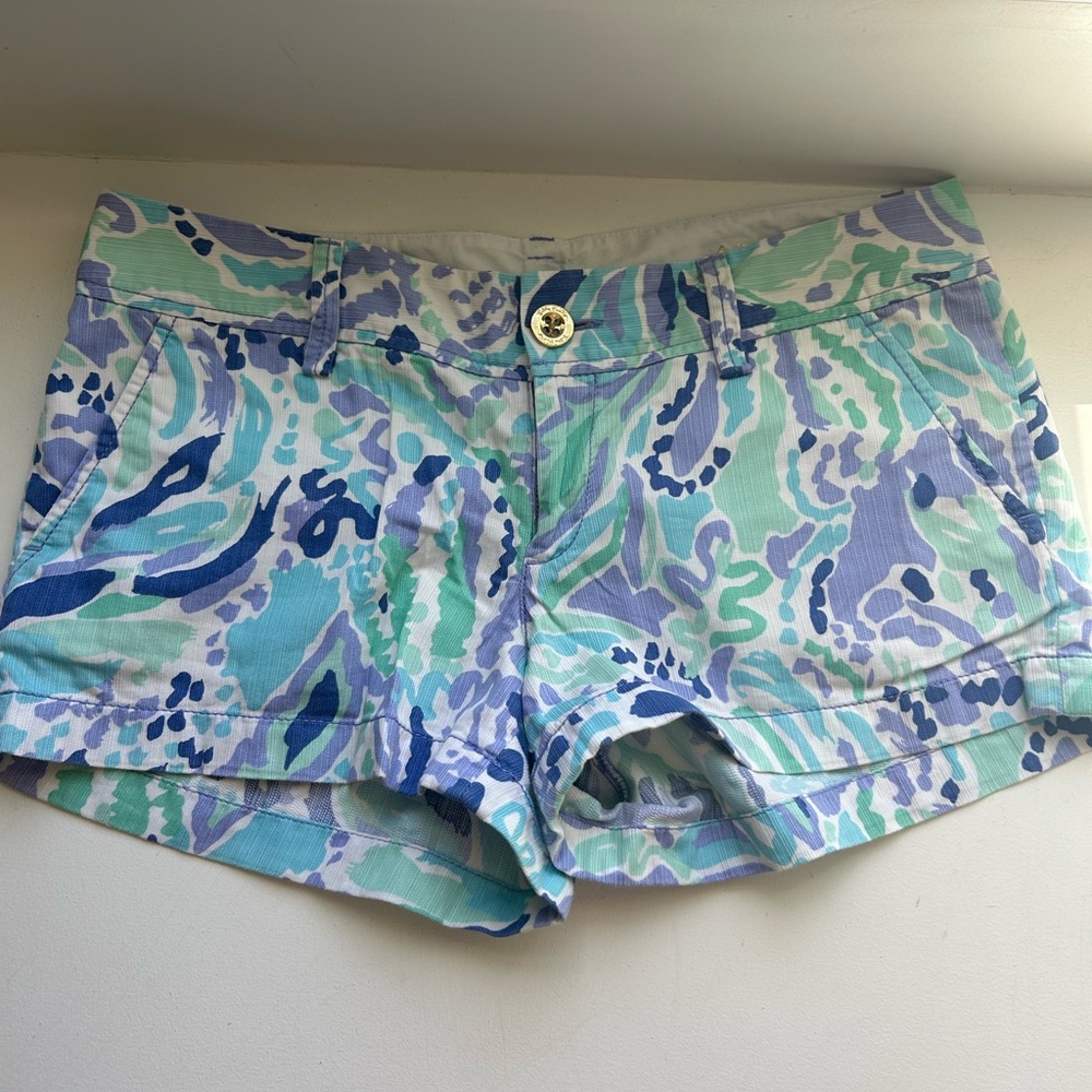 Lilly Pulitzer Walsh Shorts size 4